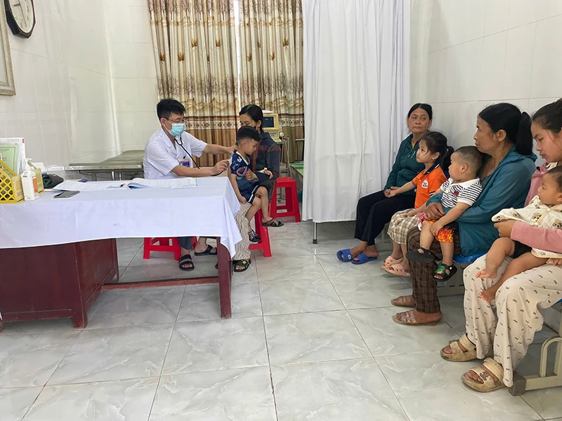 Quan tâm chăm sóc sức khỏe ban đầu cho Nhân dân