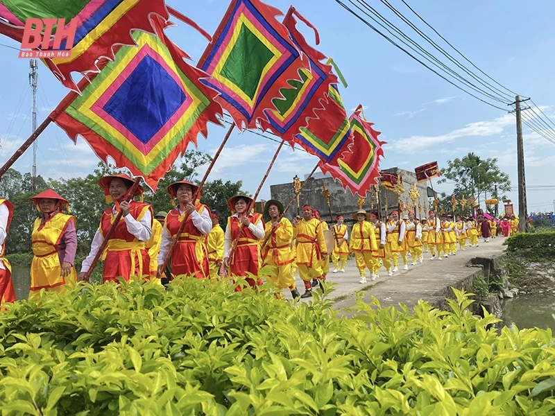 Đi giữa dòng chảy văn hóa - lịch sử quê hương