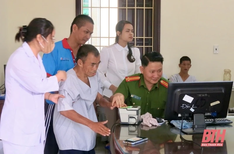 Công an Thanh Hóa nỗ lực cấp căn cước lưu động cho các đối tượng bảo trợ xã hội 