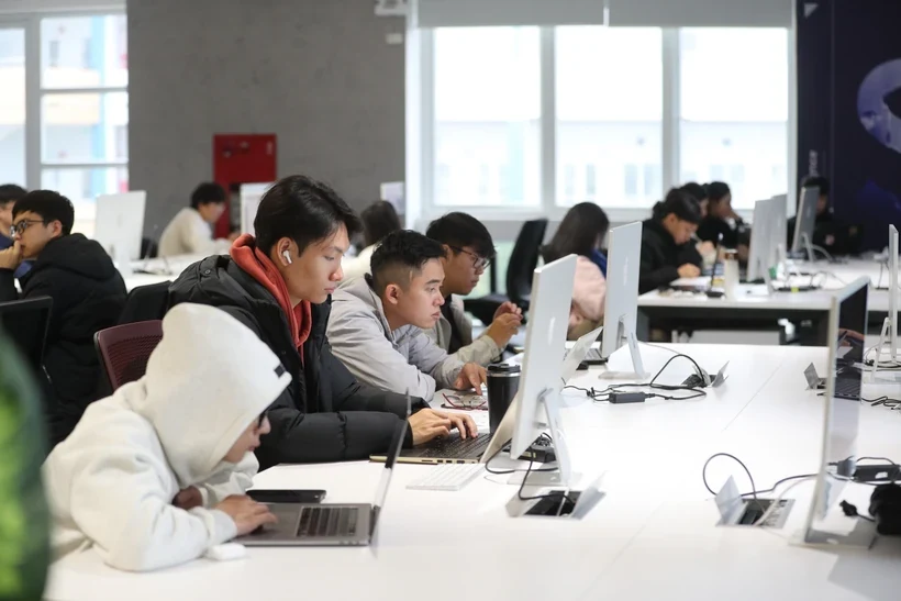 Danh sách các ngành học liên quan đến công nghiệp vi mạch bán dẫn