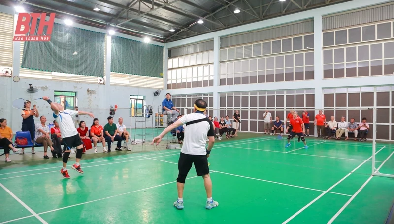 CLB Hàm Rồng bế mạc Hội thi thể thao chào mừng kỷ niệm 135 năm ngày sinh Chủ tịch Hồ Chí Minh