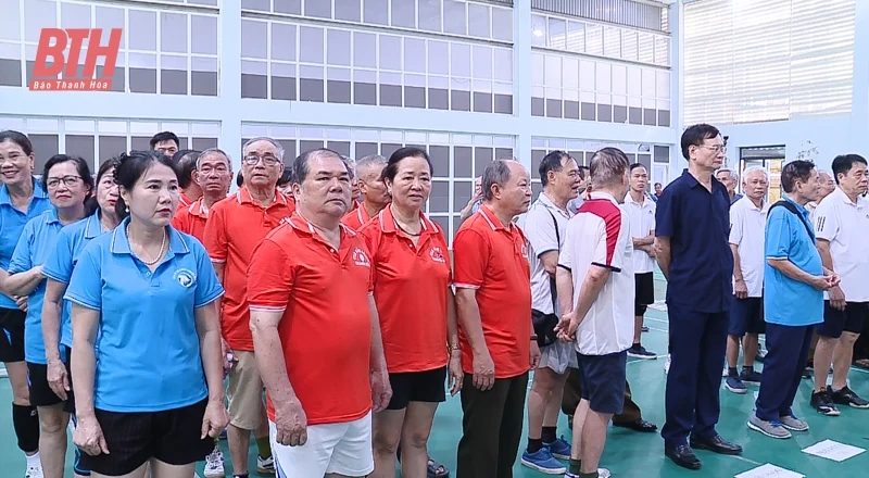 CLB Hàm Rồng tổ chức Hội thi thể thao chào mừng kỷ niệm 135 năm ngày sinh Chủ tịch Hồ Chí Minh