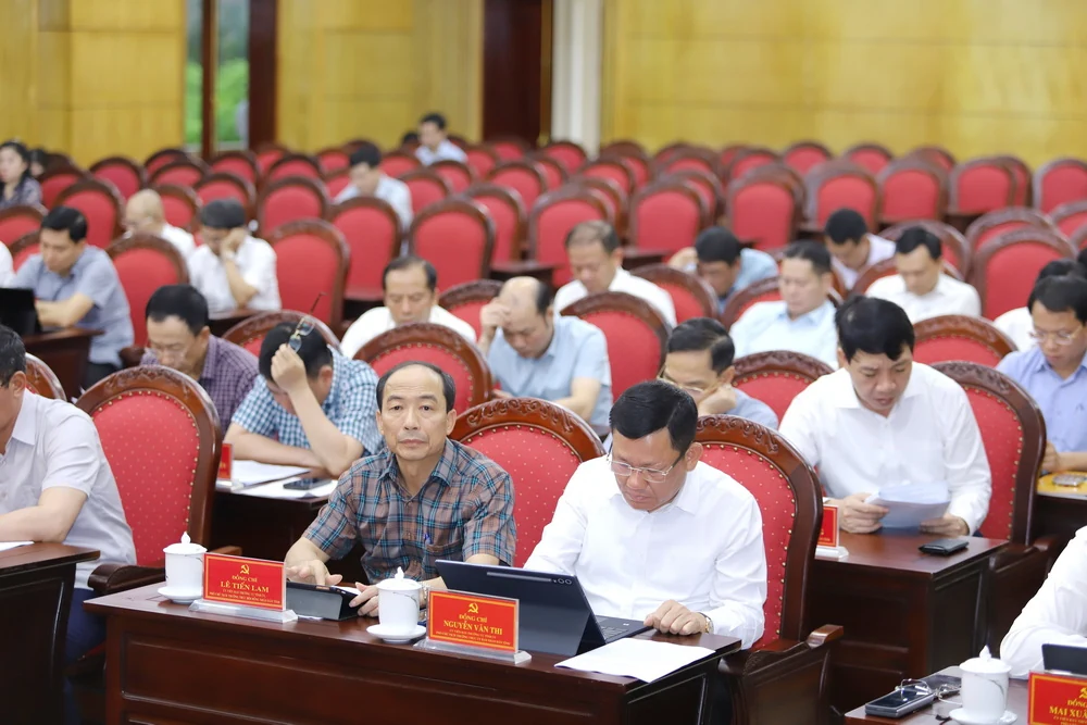 Ban Chấp hành Đảng bộ tỉnh thông qua Đề án tổ chức bộ máy chính quyền địa phương, đơn vị sự nghiệp; phương hướng bố trí đội ngũ cán bộ, công chức, viên chức và người lao động