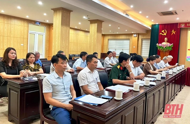 Lấy ý kiến, góp ý Dự thảo Nghị quyết sửa đổi, bổ sung một số điều của Hiến pháp 2013