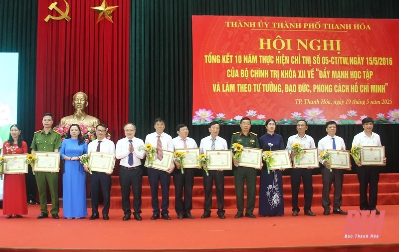 Thành ủy TP Thanh Hóa tổng kết 10 năm thực hiện Chỉ thị số 05-CT/TW của Bộ Chính trị