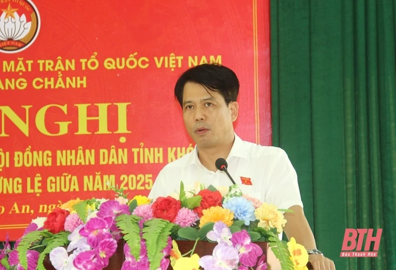 Trưởng Ban Tuyên giáo và Dân vận Tỉnh ủy Đào Xuân Yên tiếp xúc cử tri huyện Lang Chánh