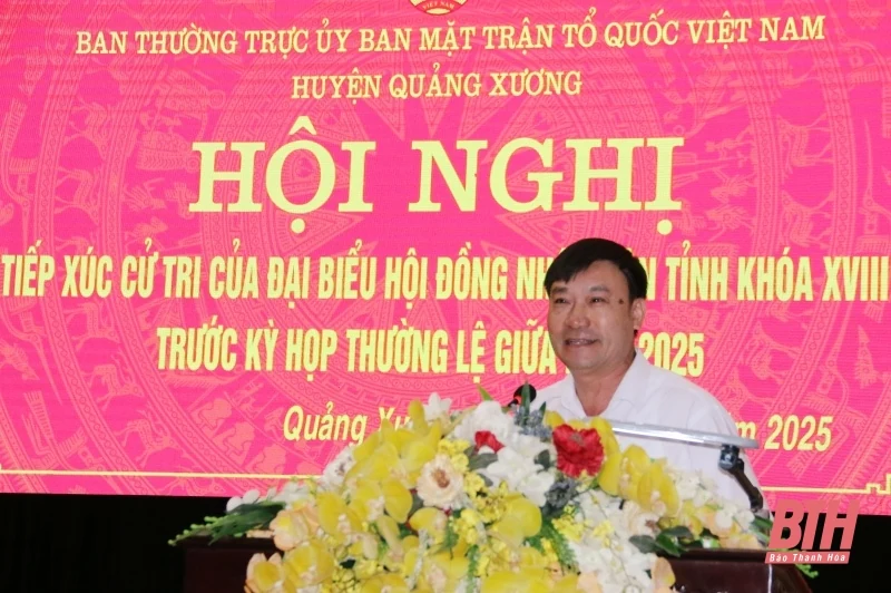 Chủ tịch Ủy ban MTTQ tỉnh Phạm Thị Thanh Thủy và các đại biểu HĐND tỉnh tiếp xúc cử tri huyện Quảng Xương
