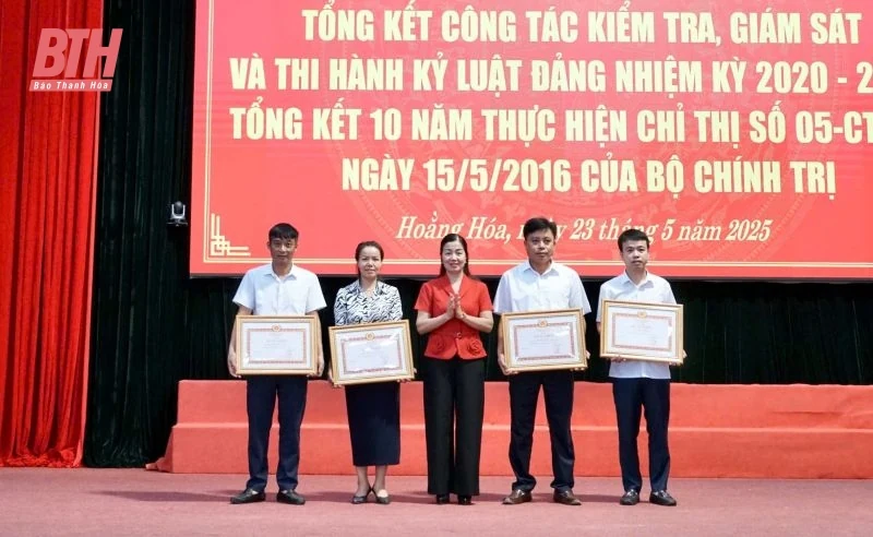 Huyện Hoằng Hóa tổng kết 10 năm thực hiện Chỉ thị số 05 của Bộ Chính trị