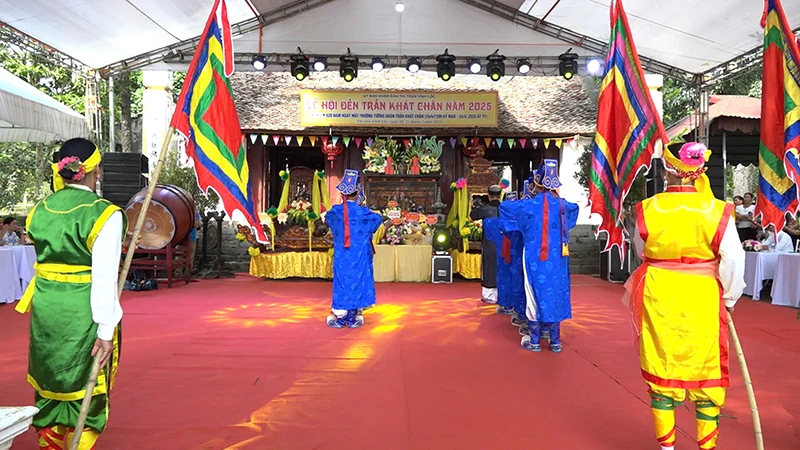 Kỷ niệm 626 năm ngày mất Thượng tướng quân Trần Khát Chân