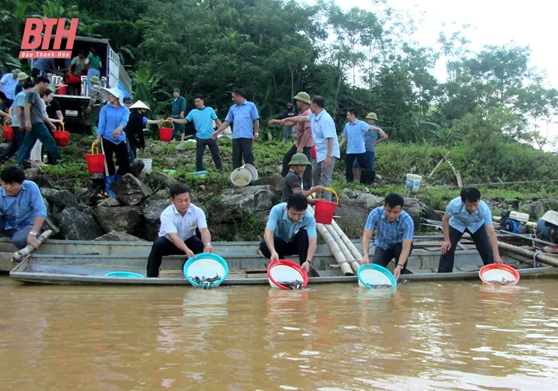 Tái tạo nguồn lợi thủy sản tự nhiên ở miền núi