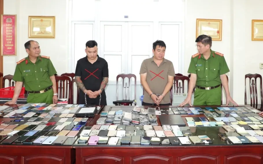 Đường dây trộm cắp liên tỉnh tại các lễ hội: Thu giữ hơn 300 điện thoại, 2 ô tô, hàng tỷ đồng tài sản