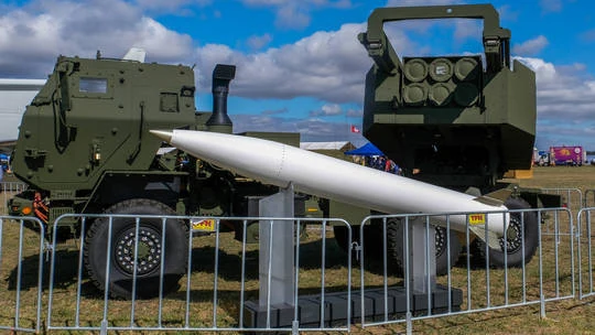 Tây Âu cân nhắc mua vũ khí Mỹ cho Ukraine