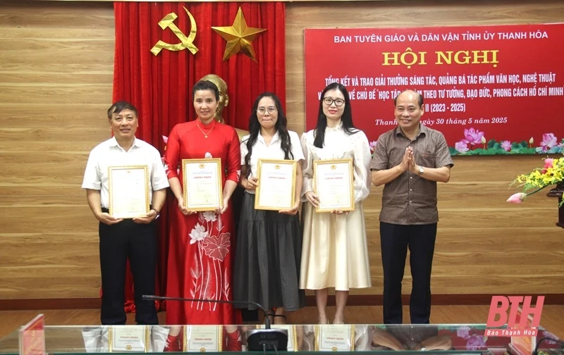 Trao giải thưởng sáng tác, quảng bá về chủ đề “Học tập và làm theo tư tưởng, đạo đức, phong cách Hồ Chí Minh”