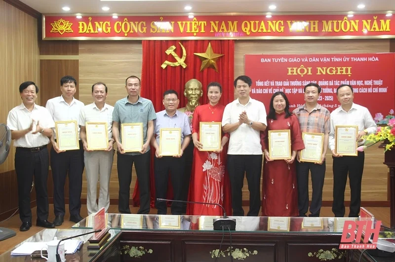 Trao giải thưởng sáng tác, quảng bá về chủ đề “Học tập và làm theo tư tưởng, đạo đức, phong cách Hồ Chí Minh”