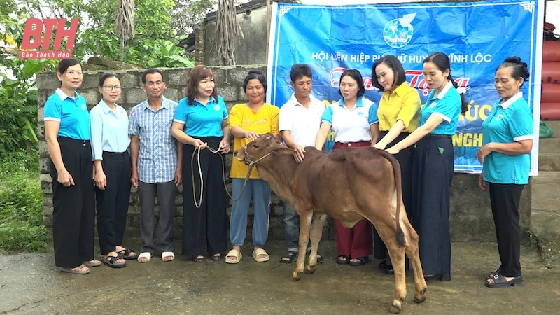 Hội LHPN huyện Vĩnh Lộc tiếp sức hội viên vượt khó