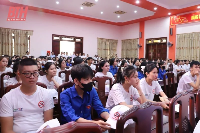 Mít tinh hưởng ứng Ngày thế giới không thuốc lá và Tuần lễ Quốc gia không thuốc lá