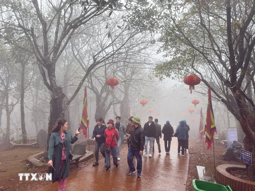 Đợt không khí lạnh hiếm gặp cuối tháng 5 ở Bắc Bộ kéo dài đến bao giờ?