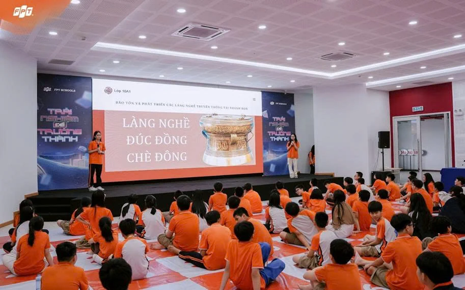 FPT Schools trao gần 300 suất học bổng toàn cấp học: Động lực để học sinh Thanh Hóa vươn mình tỏa sáng