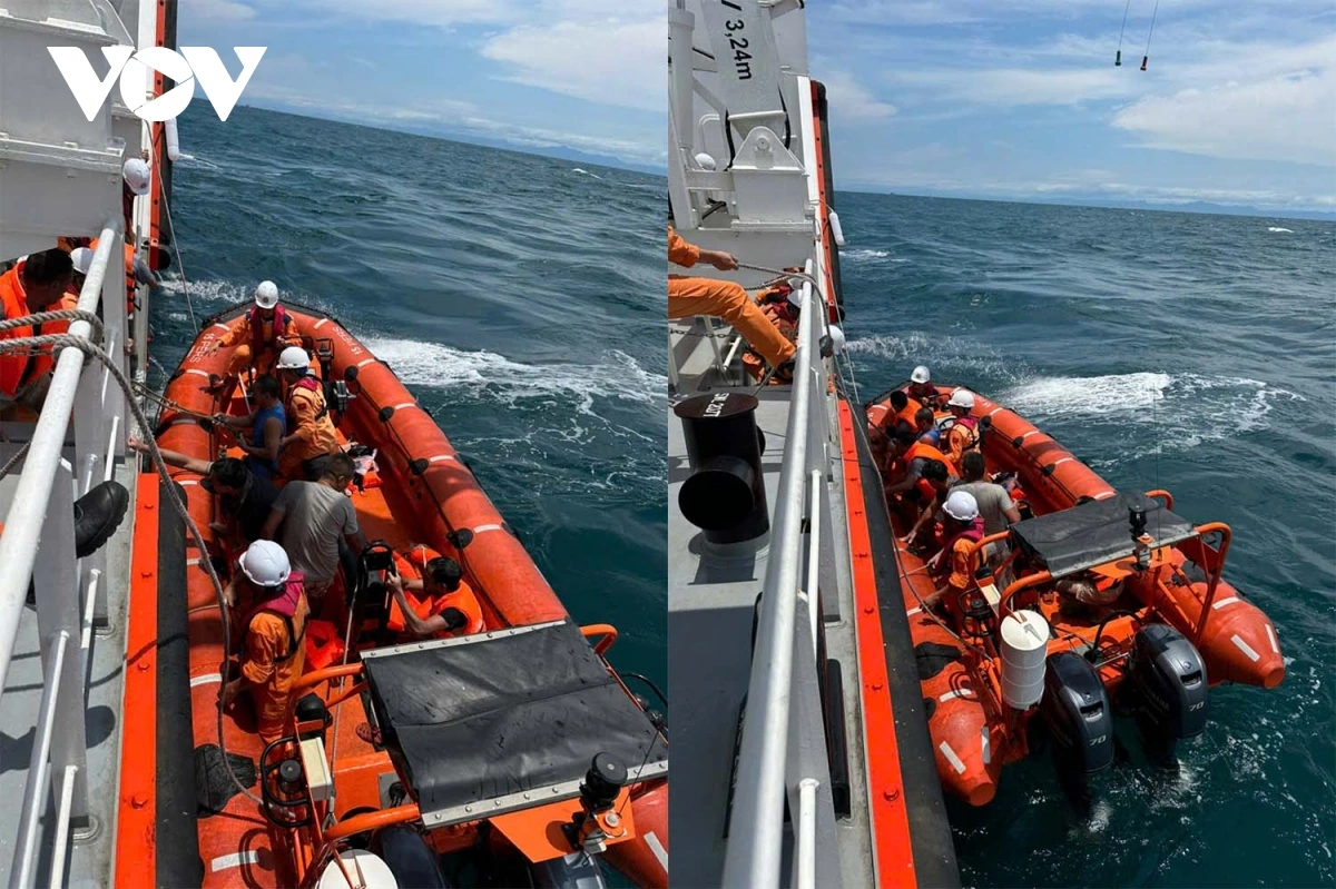 Sức khỏe toàn bộ các thuyền viên tàu chở than bị chìm trên biển Hà Tĩnh ổn định