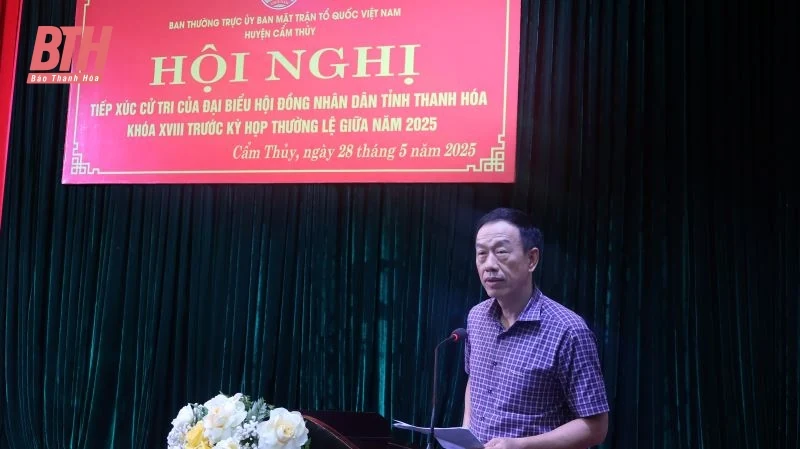 Cử tri huyện Cẩm Thủy đề nghị đầu tư nâng cấp cống tràn ở các tuyến đường