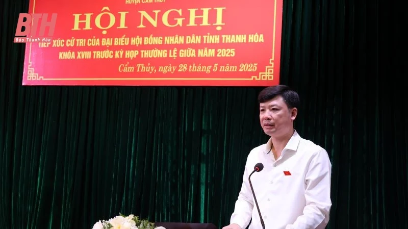 Cử tri huyện Cẩm Thủy đề nghị đầu tư nâng cấp cống tràn ở các tuyến đường