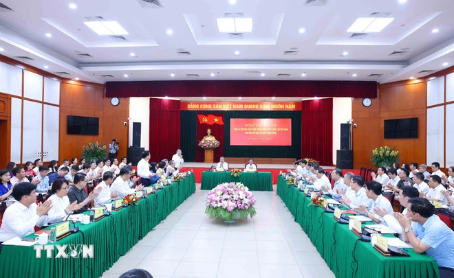 Tổng Bí thư: Khẩn trương chuẩn bị đại hội đảng bộ các cấp tiến tới Đại hội XIV của Đảng