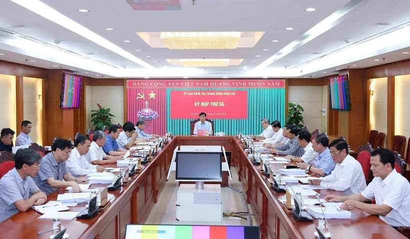 Ủy ban Kiểm tra Trung ương kỷ luật Thứ trưởng Bộ Giáo dục