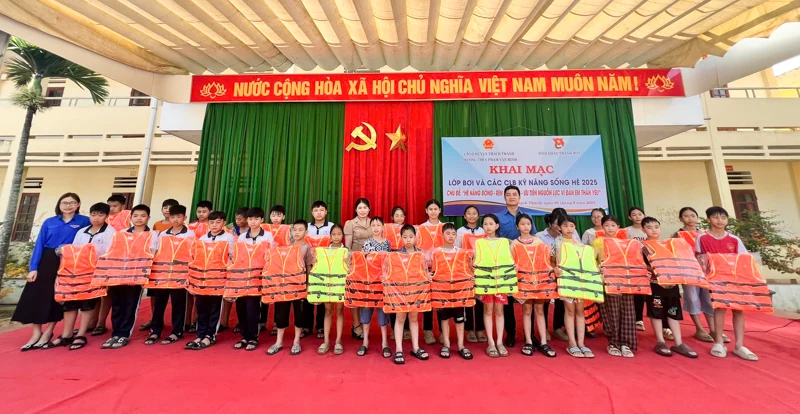 Lễ ra quân Chiến dịch thanh niên tình nguyện hè năm 2025