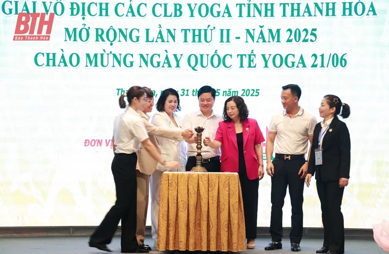 Hơn 100 VĐV tham gia Giải Yoga các CLB Yoga tỉnh Thanh Hóa mở rộng