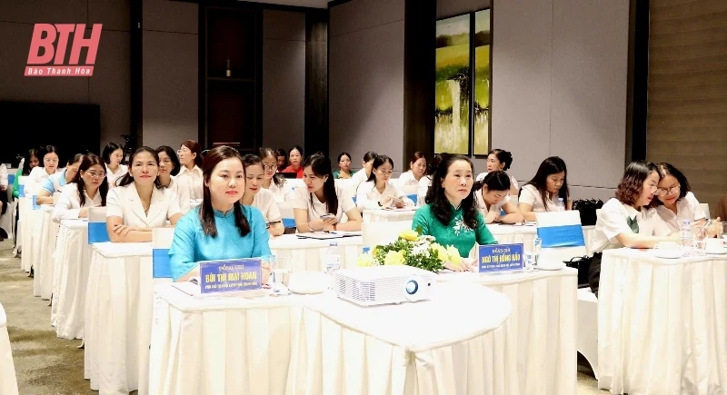 Sơ kết phong trào Phụ nữ khởi nghiệp và giới thiệu, trưng bày sản phẩm, mô hình phát triển kinh tế