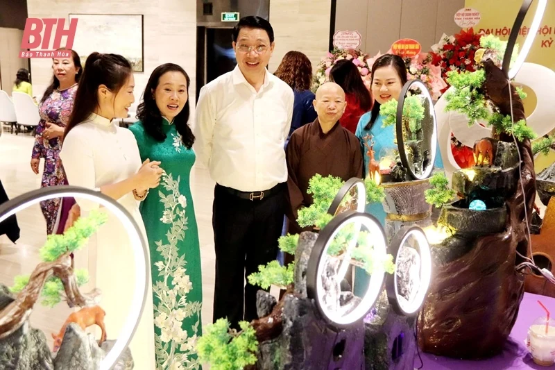 Sơ kết phong trào Phụ nữ khởi nghiệp và giới thiệu, trưng bày sản phẩm, mô hình phát triển kinh tế