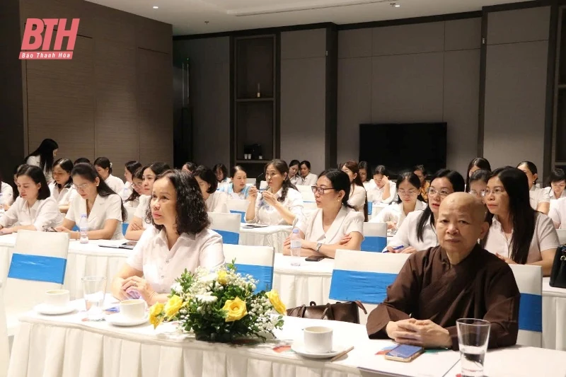 Sơ kết phong trào Phụ nữ khởi nghiệp và giới thiệu, trưng bày sản phẩm, mô hình phát triển kinh tế