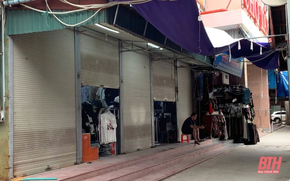 Nhiều cửa hàng thời trang, mỹ phẩm ở TP Thanh Hóa đóng cửa bất thường