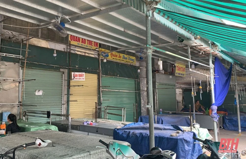 Nhiều cửa hàng thời trang, mỹ phẩm ở TP Thanh Hóa đóng cửa bất thường