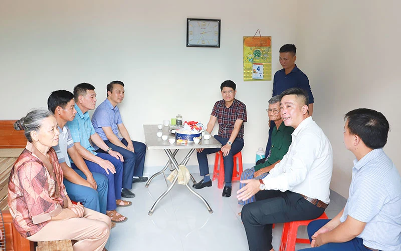 Công ty Nhiệt điện Nghi Sơn trao tặng nhà tình nghĩa cho các hộ nghèo tại xã Tây Hồ (Thọ Xuân) 