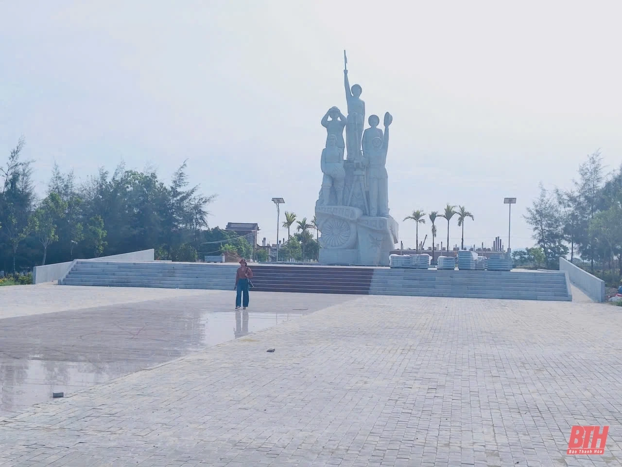 Sắp hoàn thành Khu di tích lịch sử Trận địa Đông Ngàn và Tượng đài Trung đội dân quân gái Hoa Lộc