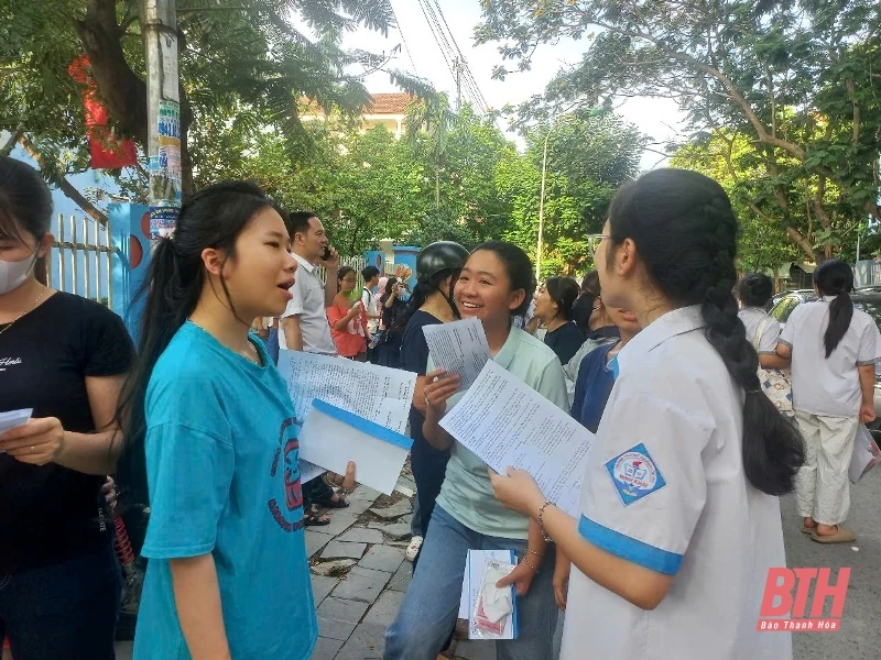 Đề thi các môn chuyên là thử thách với thí sinh