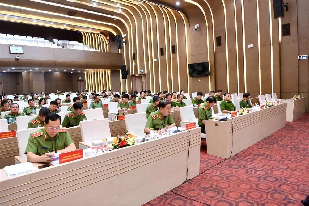 Bộ trưởng Bộ Công an yêu cầu đẩy mạnh xử lý tội phạm sản xuất, buôn bán hàng giả