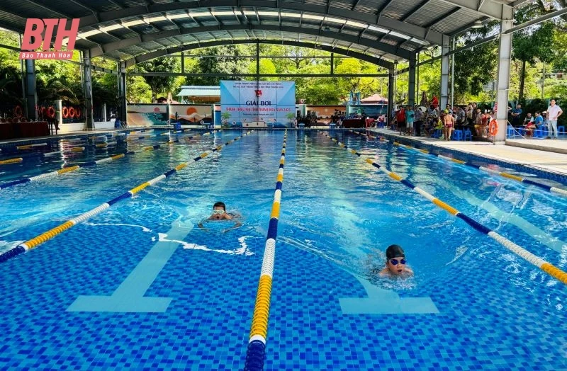 Sôi nổi giải bơi thanh thiếu nhi tỉnh Thanh Hóa