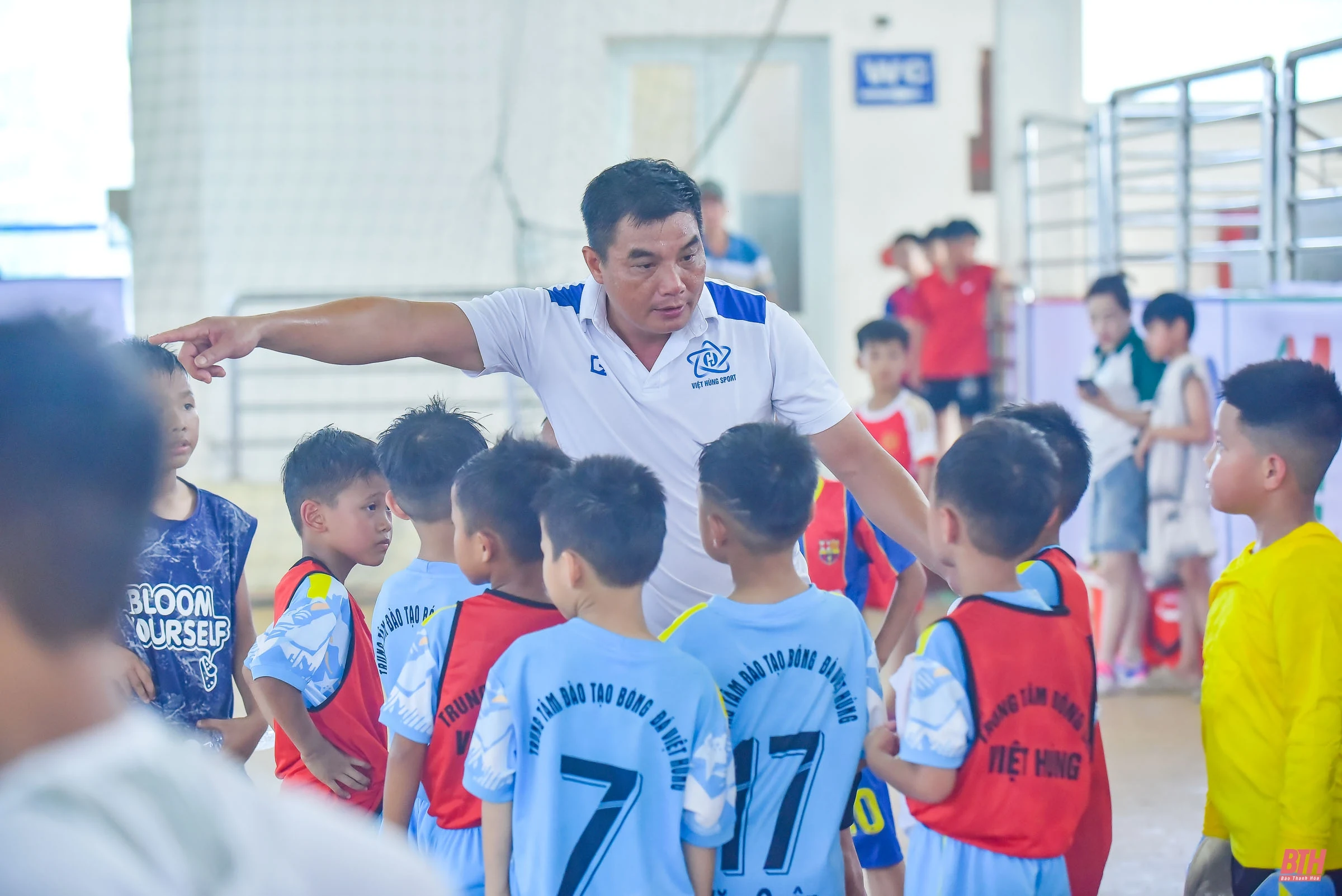 Giải Bóng đá Nhi đồng Báo Thanh Hoá lần thứ IV: Rực lửa trận “chung kết sớm” lứa tuổi U10