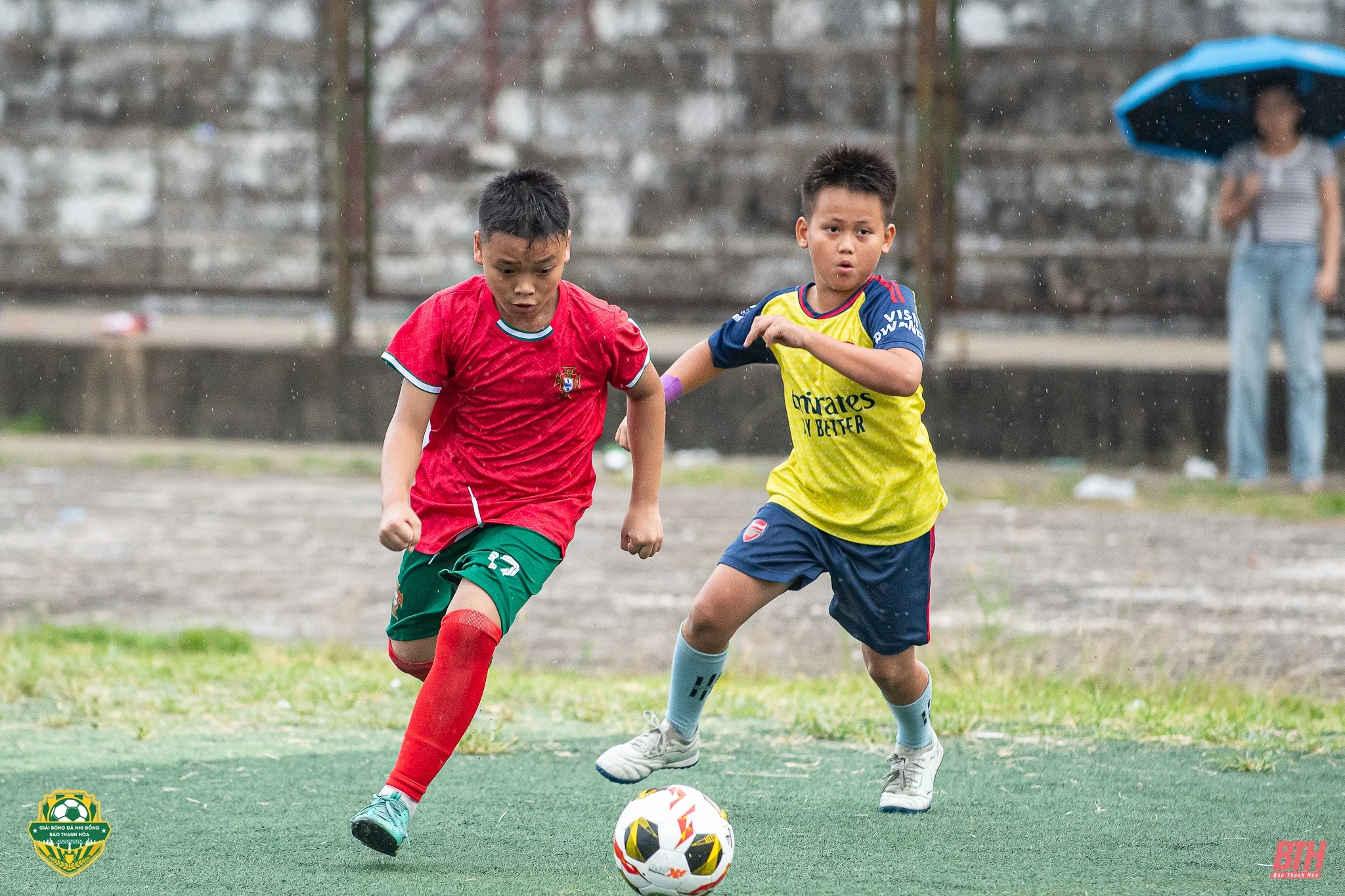 Giải Bóng đá Nhi đồng Báo Thanh Hoá lần thứ IV: Rực lửa trận “chung kết sớm” lứa tuổi U10