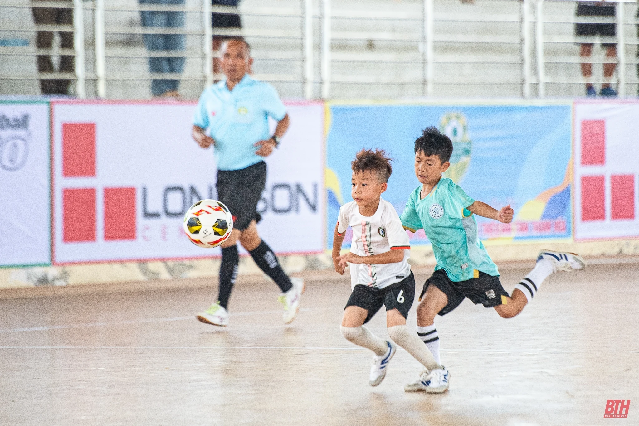 Kịch tính lượt trận sáng 7/6: Đỉnh cao màn so tài Thạch Thành - Nghi Sơn