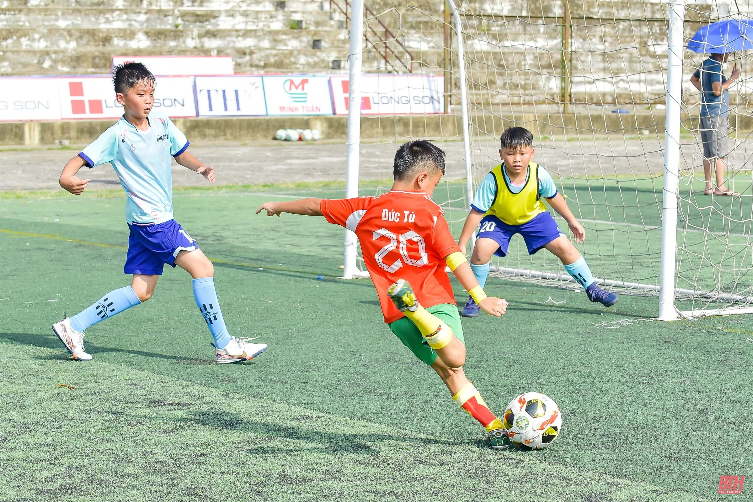 Kịch tính lượt trận sáng 7/6: Đỉnh cao màn so tài Thạch Thành - Nghi Sơn