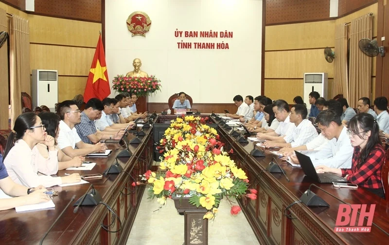 Triển khai nhiệm vụ cải cách thủ tục hành chính phục vụ chính quyền địa phương hai cấp
