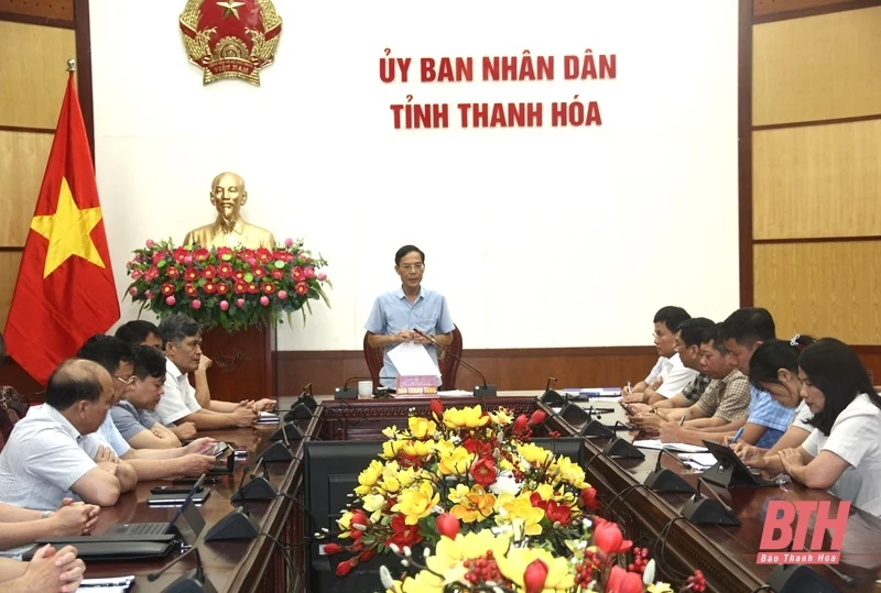 Triển khai nhiệm vụ cải cách thủ tục hành chính phục vụ chính quyền địa phương hai cấp