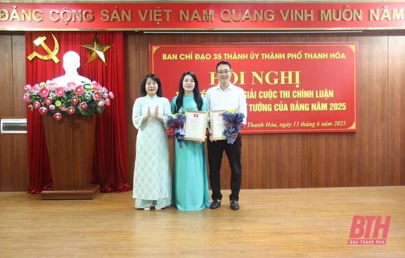 TP Thanh Hóa trao giải Cuộc thi Chính luận bảo vệ nền tảng tư tưởng của Đảng
