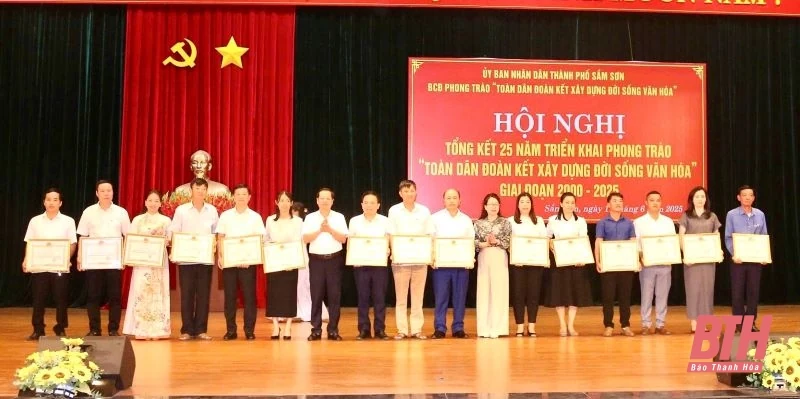 Sầm Sơn tổng kết 25 năm thực hiện Phong trào “Toàn dân đoàn kết xây dựng đời sống văn hóa”