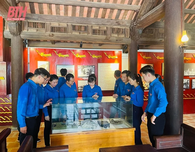 Tạo nguồn sinh lực trẻ cho Đảng