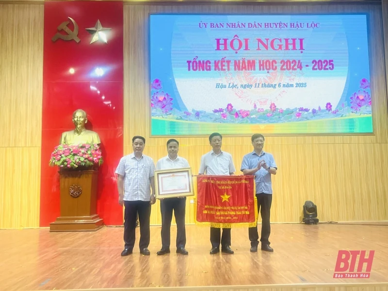 Hậu Lộc tổng kết năm học 2024-2025 và tôn vinh, khen thưởng tập thể, cá nhân đạt thành tích