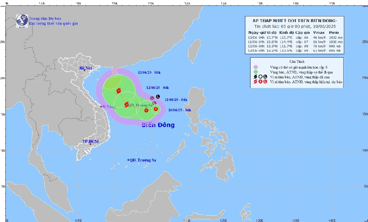 Áp thấp nhiệt đới trên Biển Đông, cách quần đảo Hoàng Sa khoảng 360km